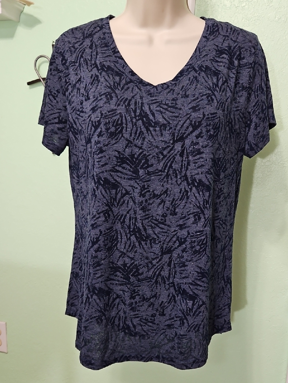TEK GEAR drytek sheer top